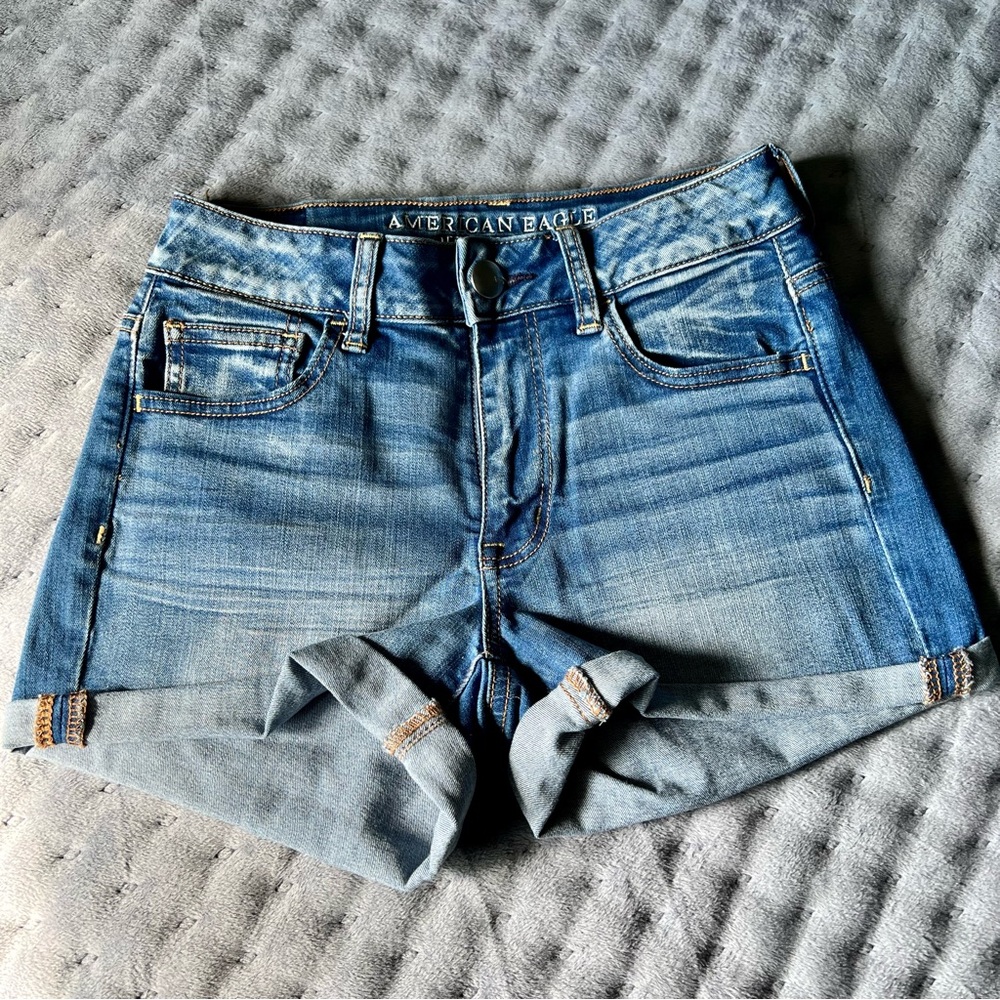 American Eagle High Rise Shortie